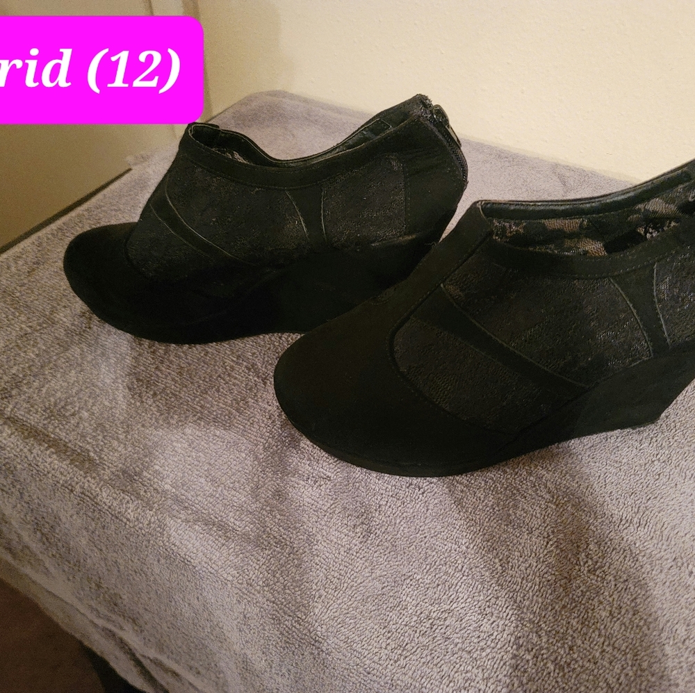 Wedge Shoe